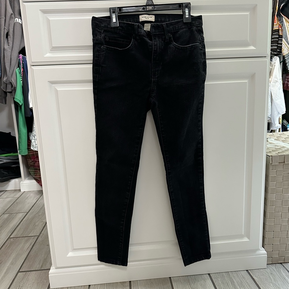 Adam Levine Size 1/2 Black Cigarette (Cig) cut jeans